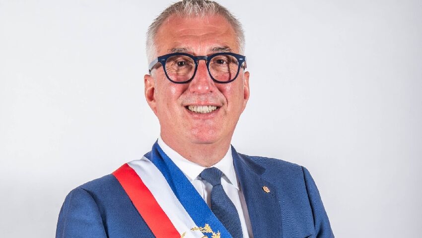 Alès installation du Maire